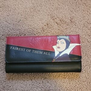 Disney Villains Red and Black Clutch Wallet